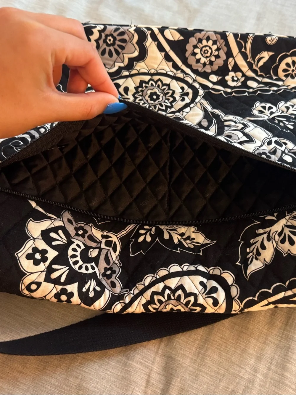 Vera Bradley Black & White Quilted Floral Laptop Crossbody